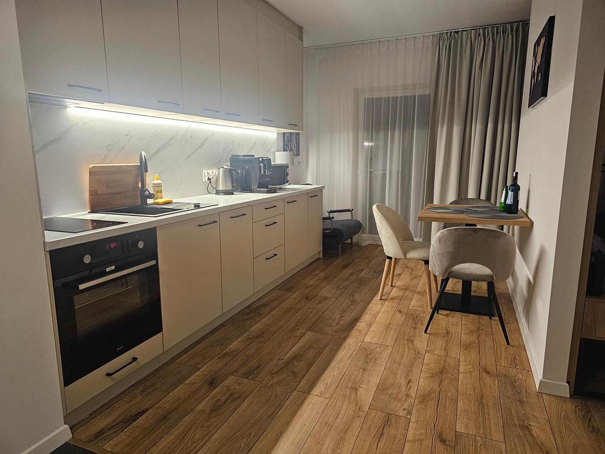 City Sense New Apartments - Main Station And City Center Breslavia Esterno foto