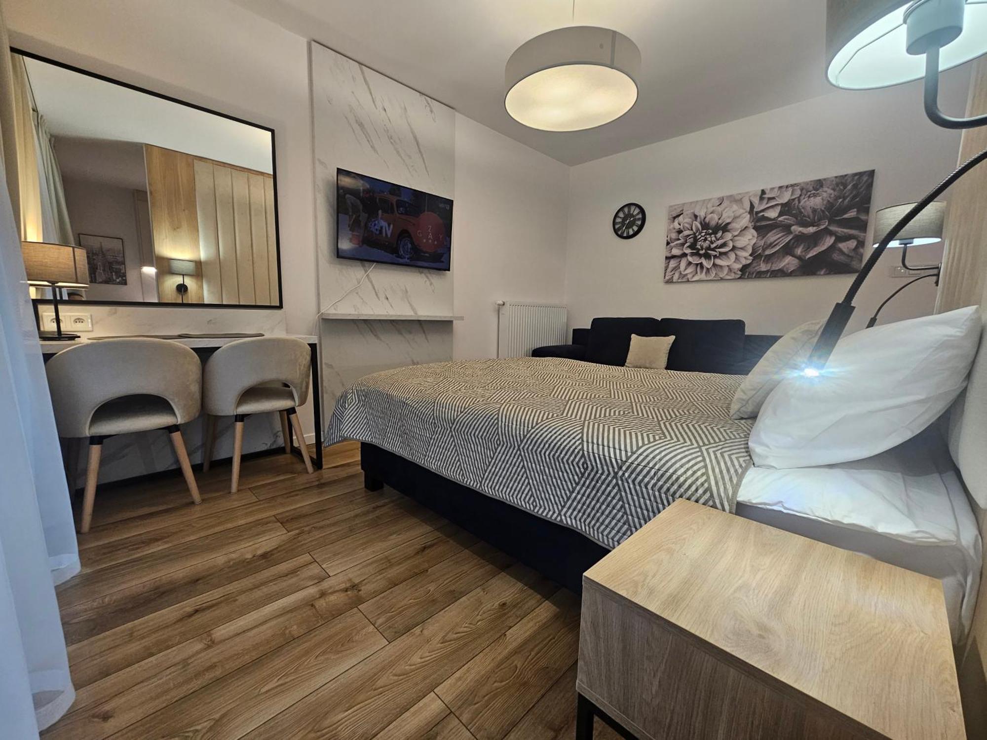 City Sense New Apartments - Main Station And City Center Breslavia Esterno foto