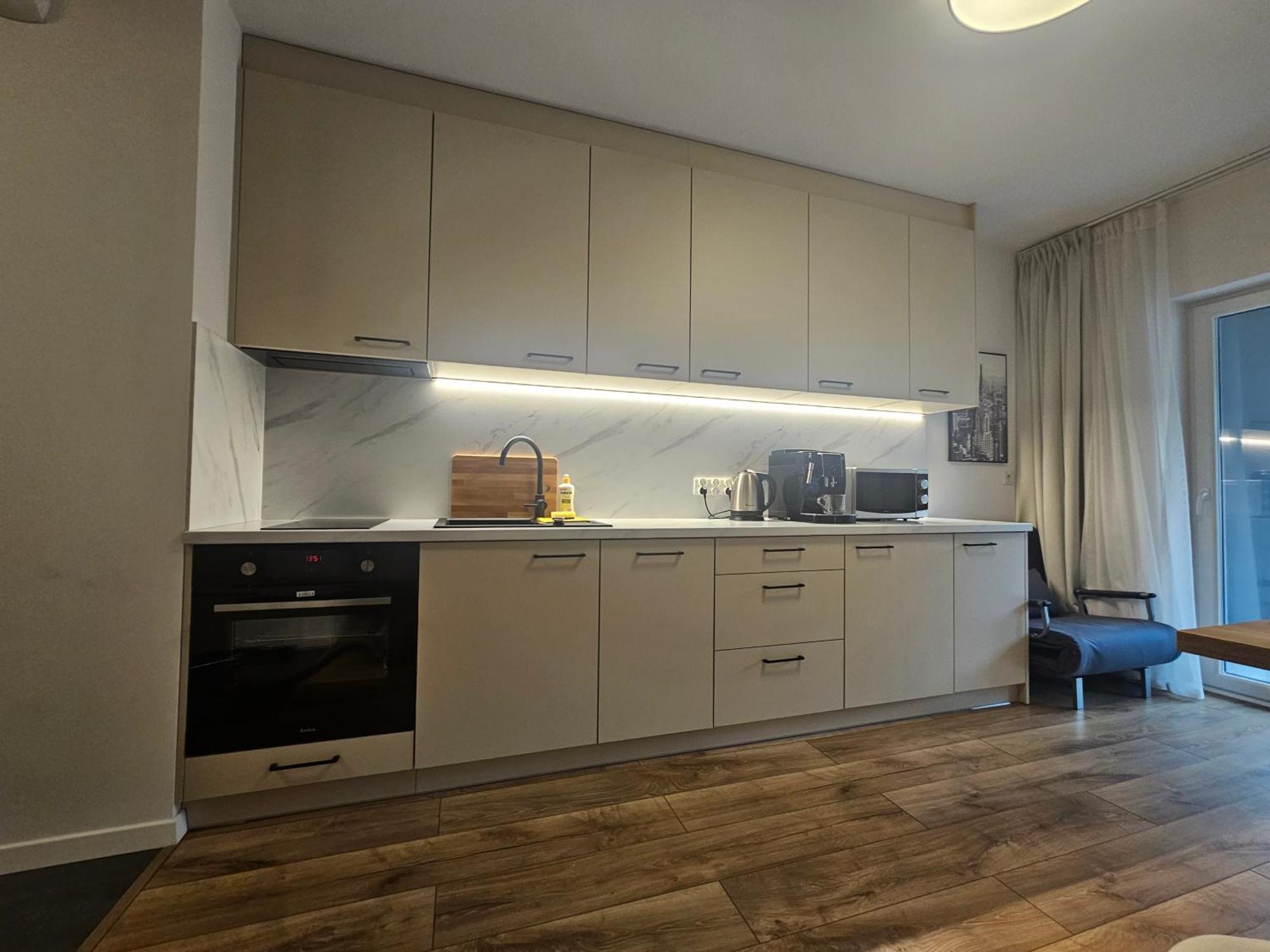 City Sense New Apartments - Main Station And City Center Breslavia Esterno foto