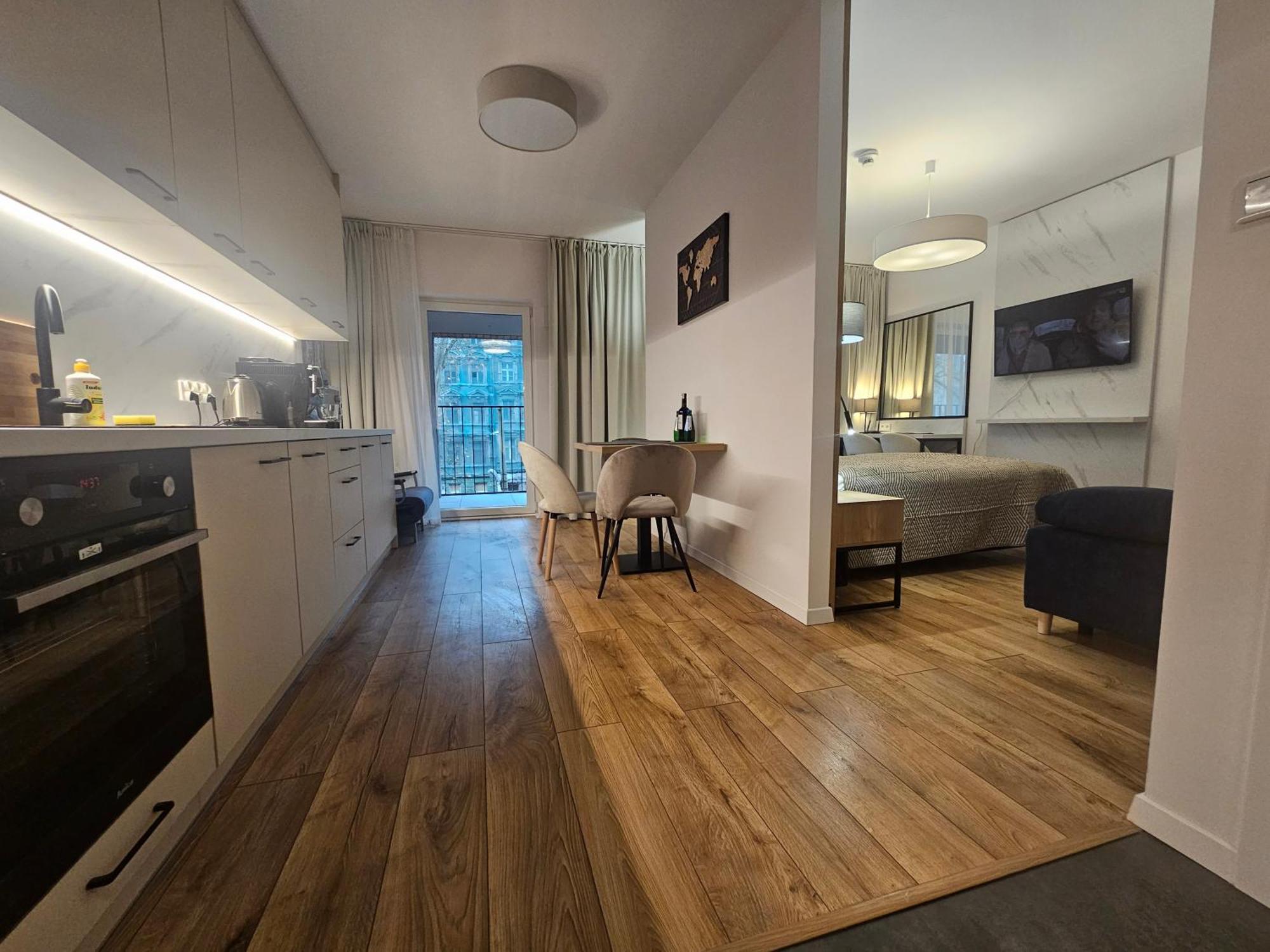 City Sense New Apartments - Main Station And City Center Breslavia Esterno foto